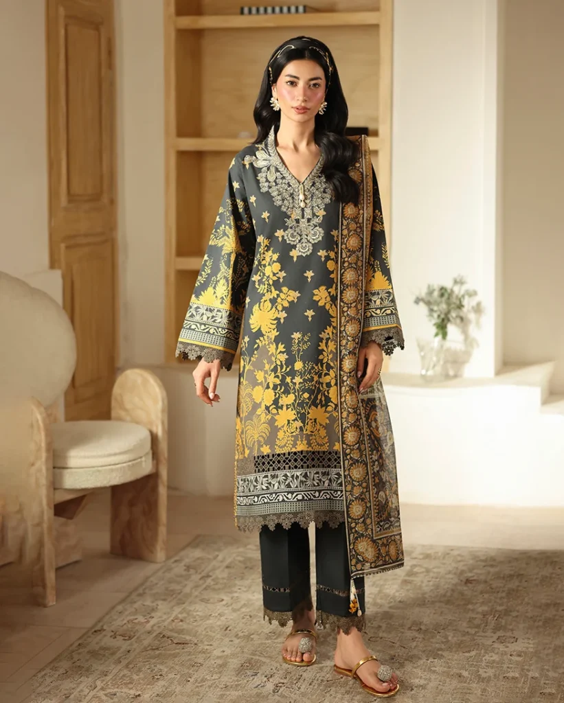 Roheenaz Pareesa Zimal RUNWI2508B – Printed Cambric 3 Piece Unstitched Suit