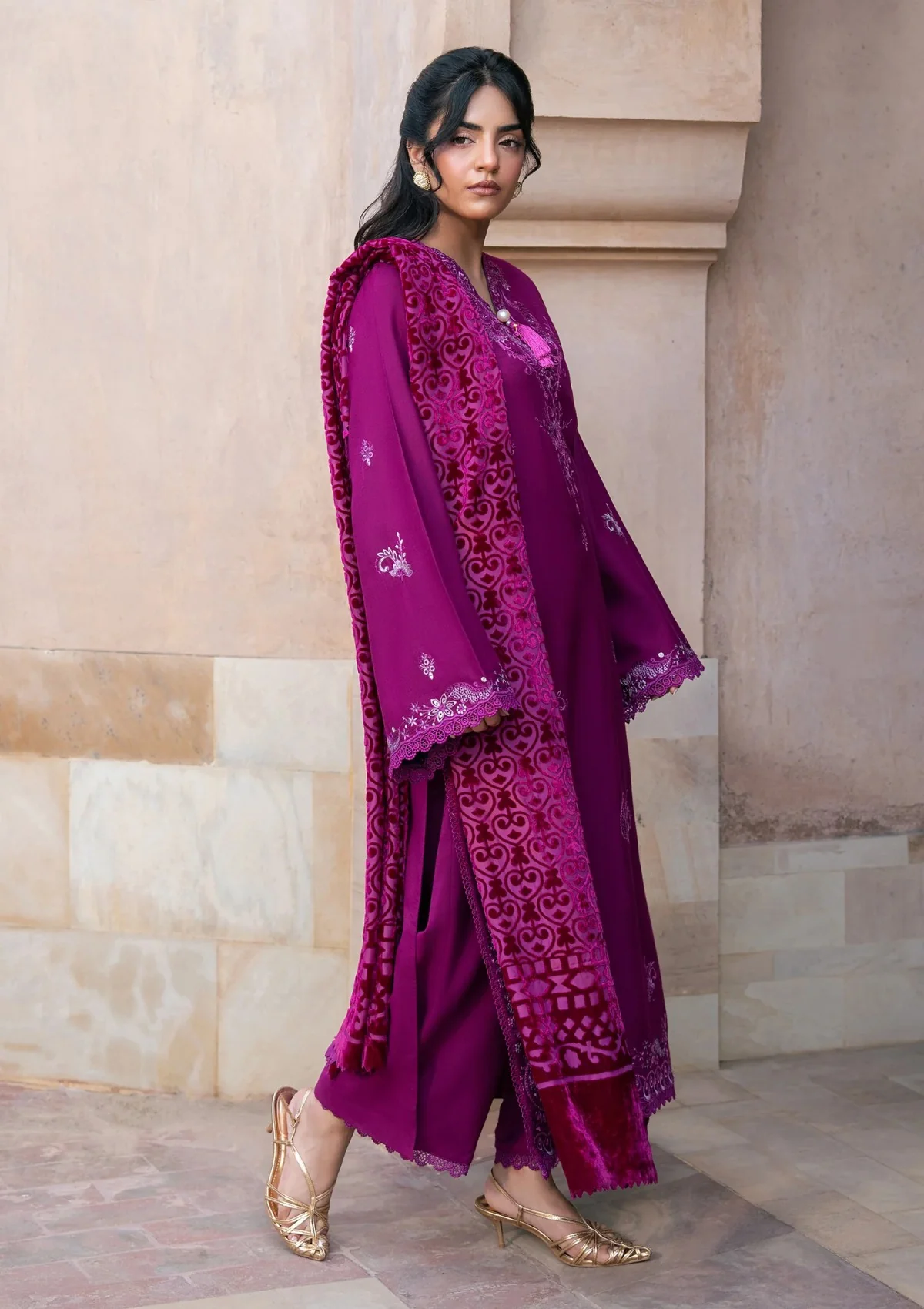 Raaya The Plush Edit Magenta – 3 Piece Unstitched Embroidered Slub Dhanak Suit with Palachi Shawl