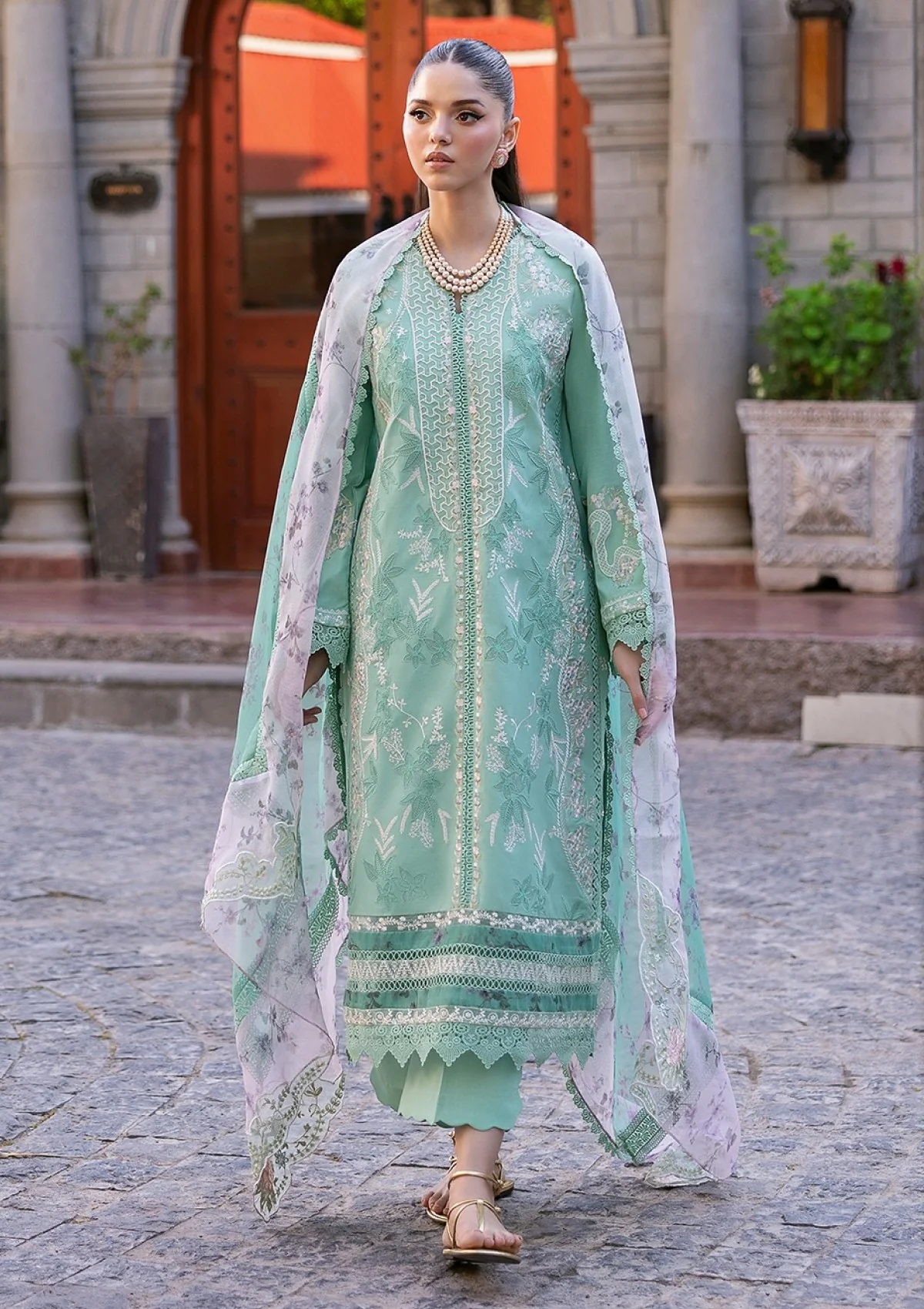 Bloom by Saira Shakira Embroidered Lawn'25 3 Piece Suit Chloe 3-B