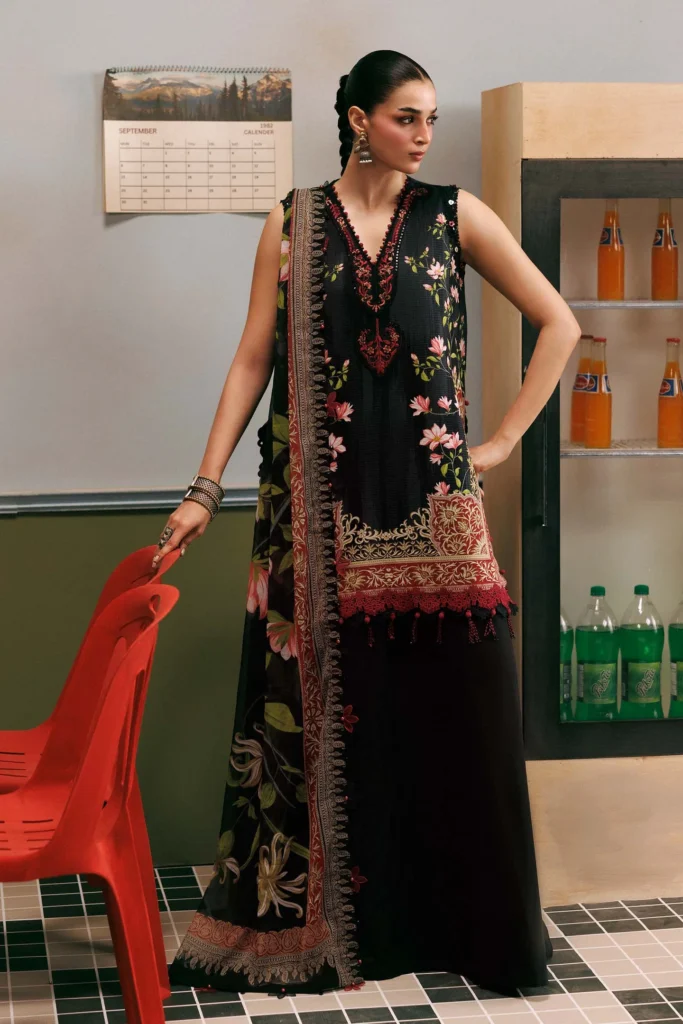M Basics by Maria.B 05-B – Unstitched Khaddar 3 Piece Suit with Chiffon Dupatta